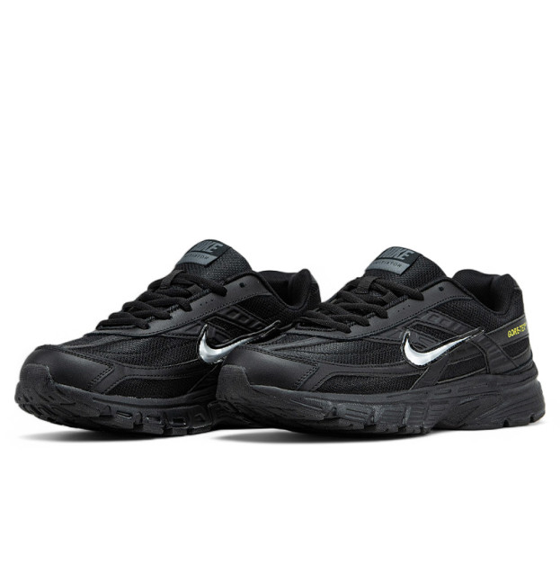 Придбати Nike P-6000 Gore-Tex Termo Black за 4011 грн