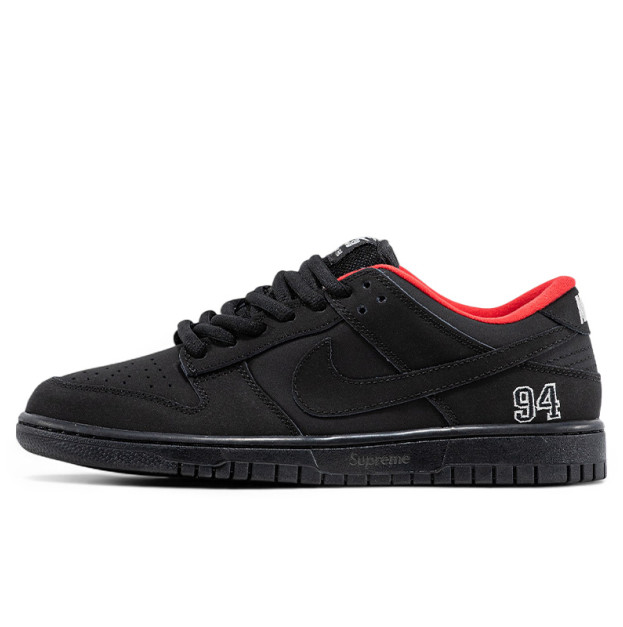 Buy supreme original in the Nike sneaker online store