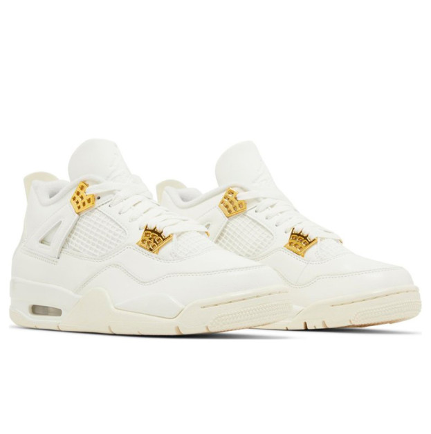 Кроссовки Nike Jordan 4 Retro купить с доставкой - интернет
