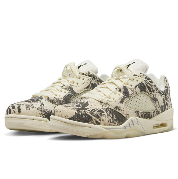 Кросівки Air Jordan 5. Купити Джордани 5 з доставкою - інтернет