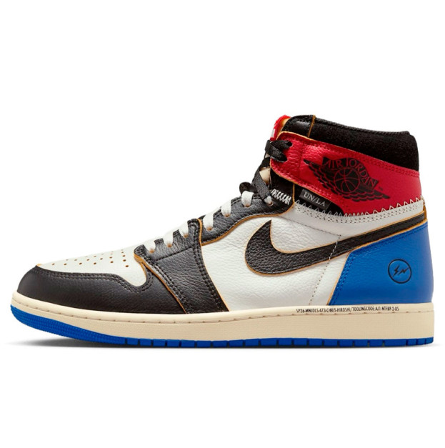 Купить Jordan 1 Retro High OG University Blue 555088-134 за 3728 грн