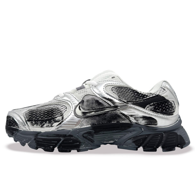 Купить Nike NOCTA Glide Black White DM0879-001 за 4109 грн