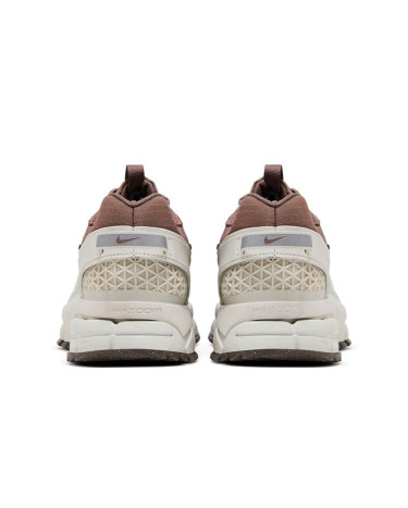 Придбати Nike Zoom Vomero Roam Light Bone Mink Brown HQ2181-006 за