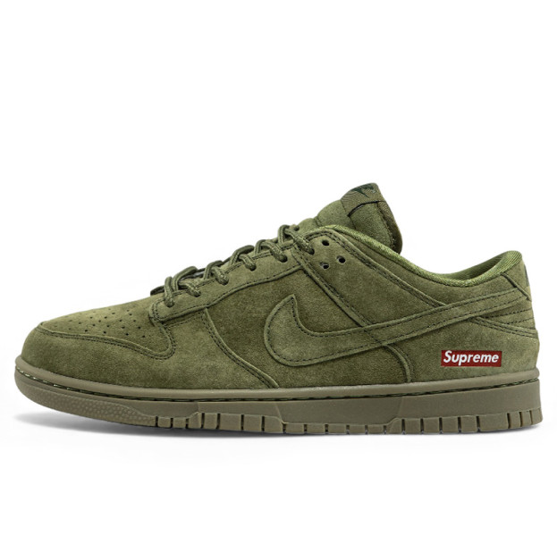Nike SB Dunk Low x Supreme Khaki