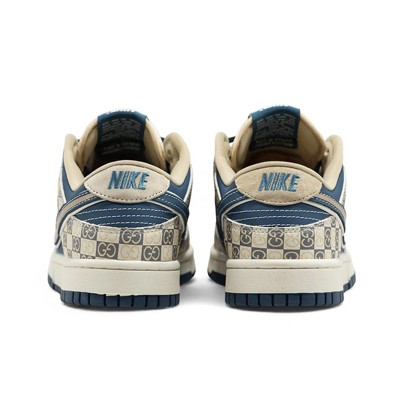 D*n様 GUCCI キャンバススニーカー 青　ローカット Придбати Nike SB Dunk Low x Gucci Beige Blue за 4211 грн