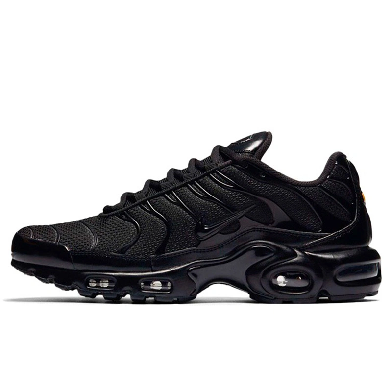 Придбати Nike Air Max Plus Triple Black 604133-050 за 3761 грн