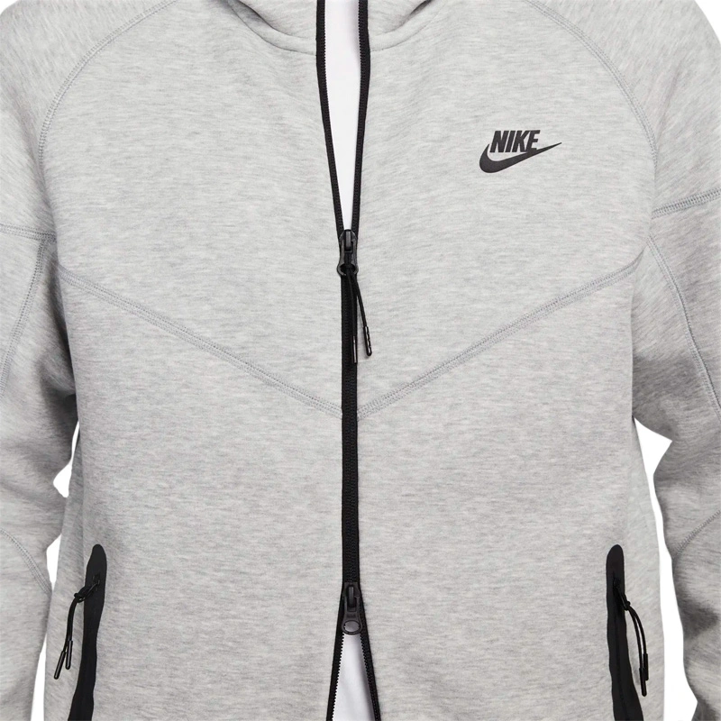 Купить Толстовка Nike TCH FLC FZ WR HOODIE FB7921-063 за 5651 грн