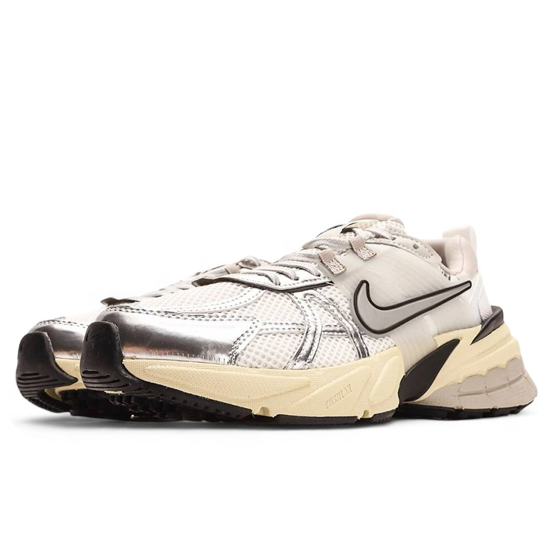 Купить Nike V2K Run Summit White Metalic Silver за 3911 грн