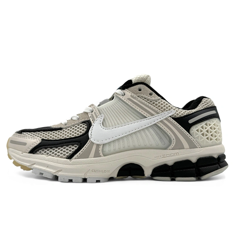 Придбати Nike Zoom Vomero 5 Supersonic FN7649-110 за 3611 грн