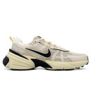 Nike V2K Runtekk Beige Black S-2358987