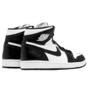 Кросівки Jordan 1 Retro Black White 555088-010 Жінкам