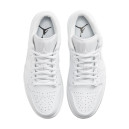 Кроссовки Jordan 1 Low Triple White Tumbled Leather 553558-130 Женщинам