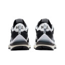 Замша Кроссовки Nike Vaporwaffle sacai Black White CV1363-001